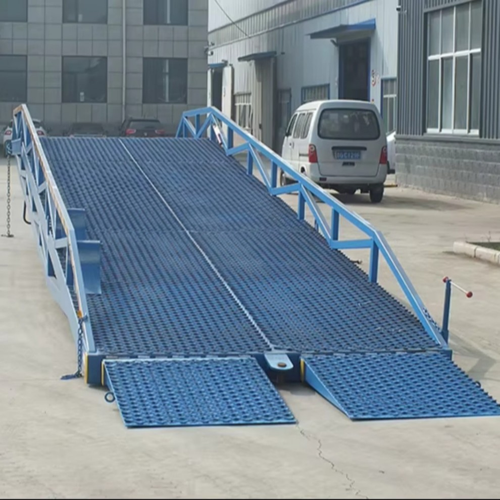 Customizable 6-Ton 8-Ton 10 Ton Hydraulic Manual Mobile Boarding Bridge New Condition Forklift Bridge
