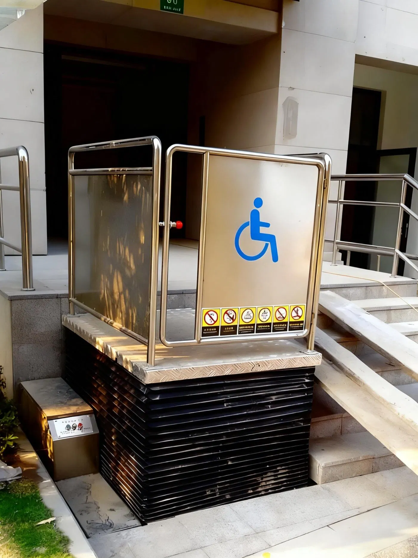 ODM/OEM Adaptable Professional High Quality Wheelchair Lift Platform with ISO