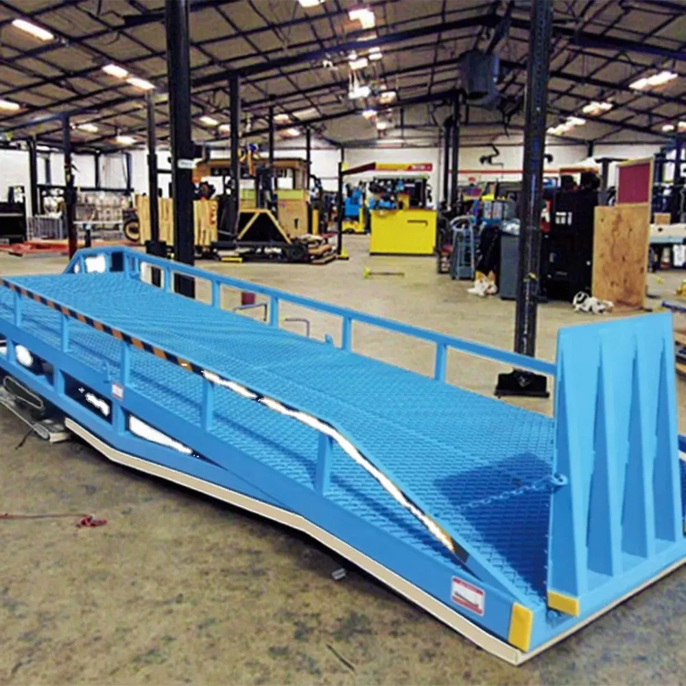 10 Ton Loading and Unloading Platform Mobile Hydraulic Boarding Bridge Logistics Warehouse Workshop Boarding Bridge