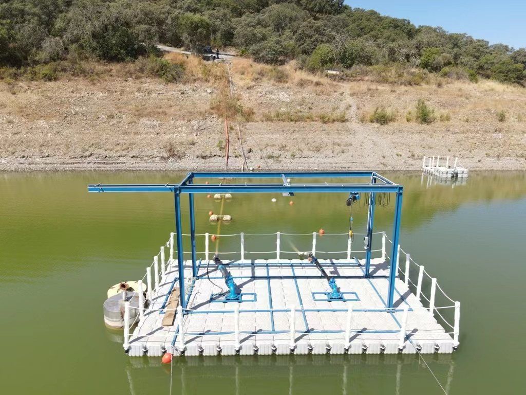 Double Layers Floating Pump Platforms with Frame Structures