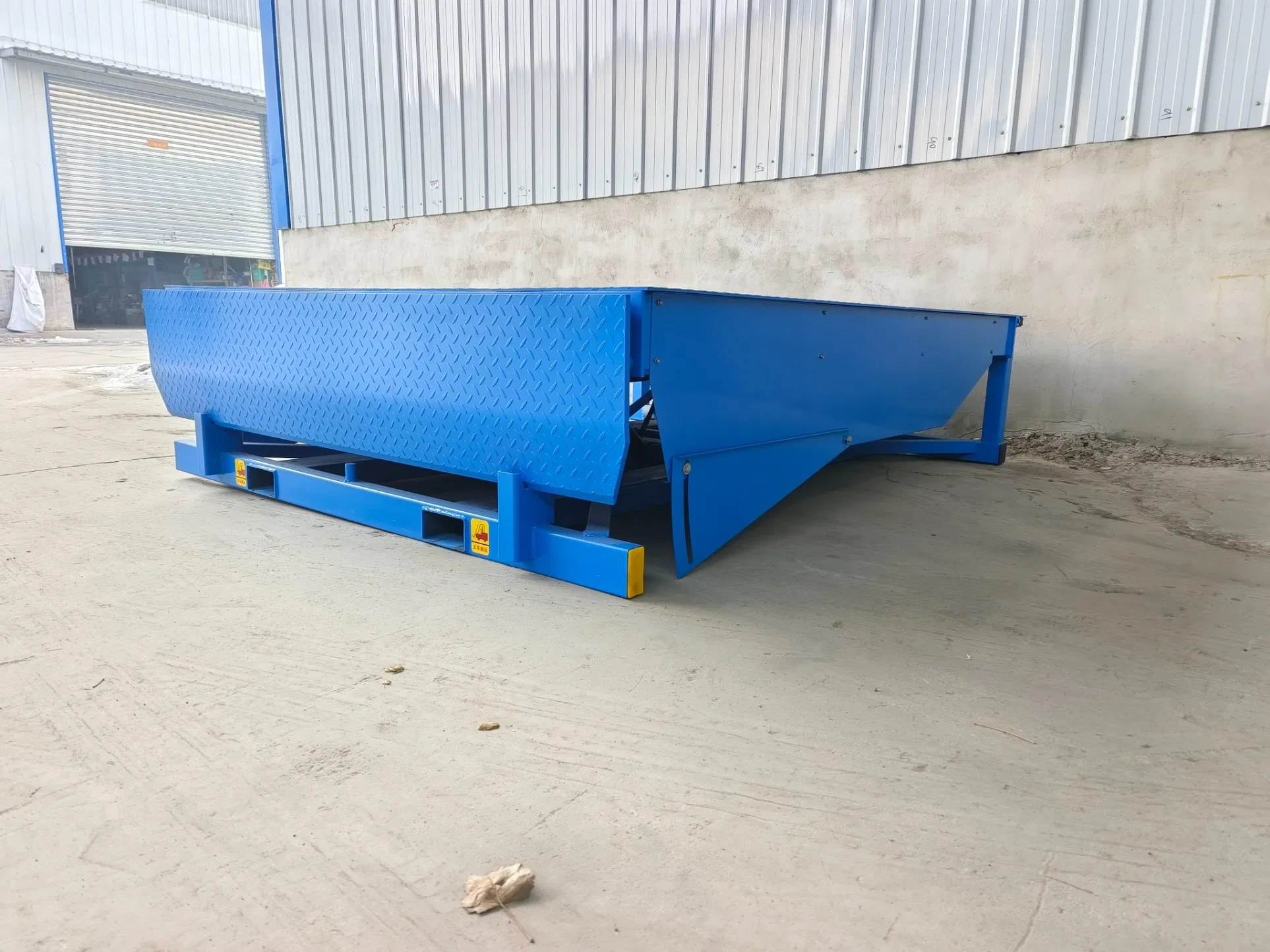 Warehouse Platform Forklift Loading and Unloading Platform
