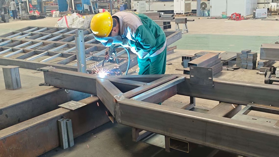 Benefits Machinery welding production line