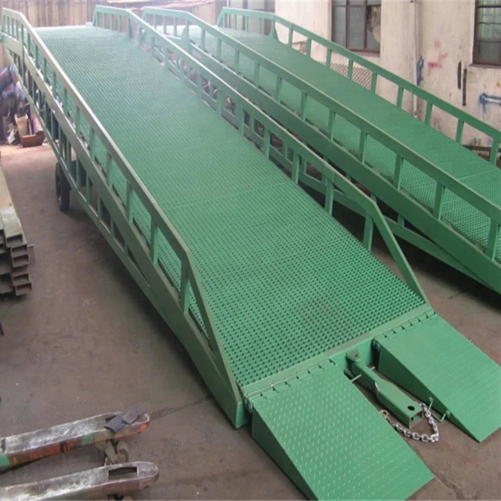 8 Ton 10 Ton Hydraulic Mobile Boarding Bridge for Hotel Logistics Container Unloading Boarding Platform