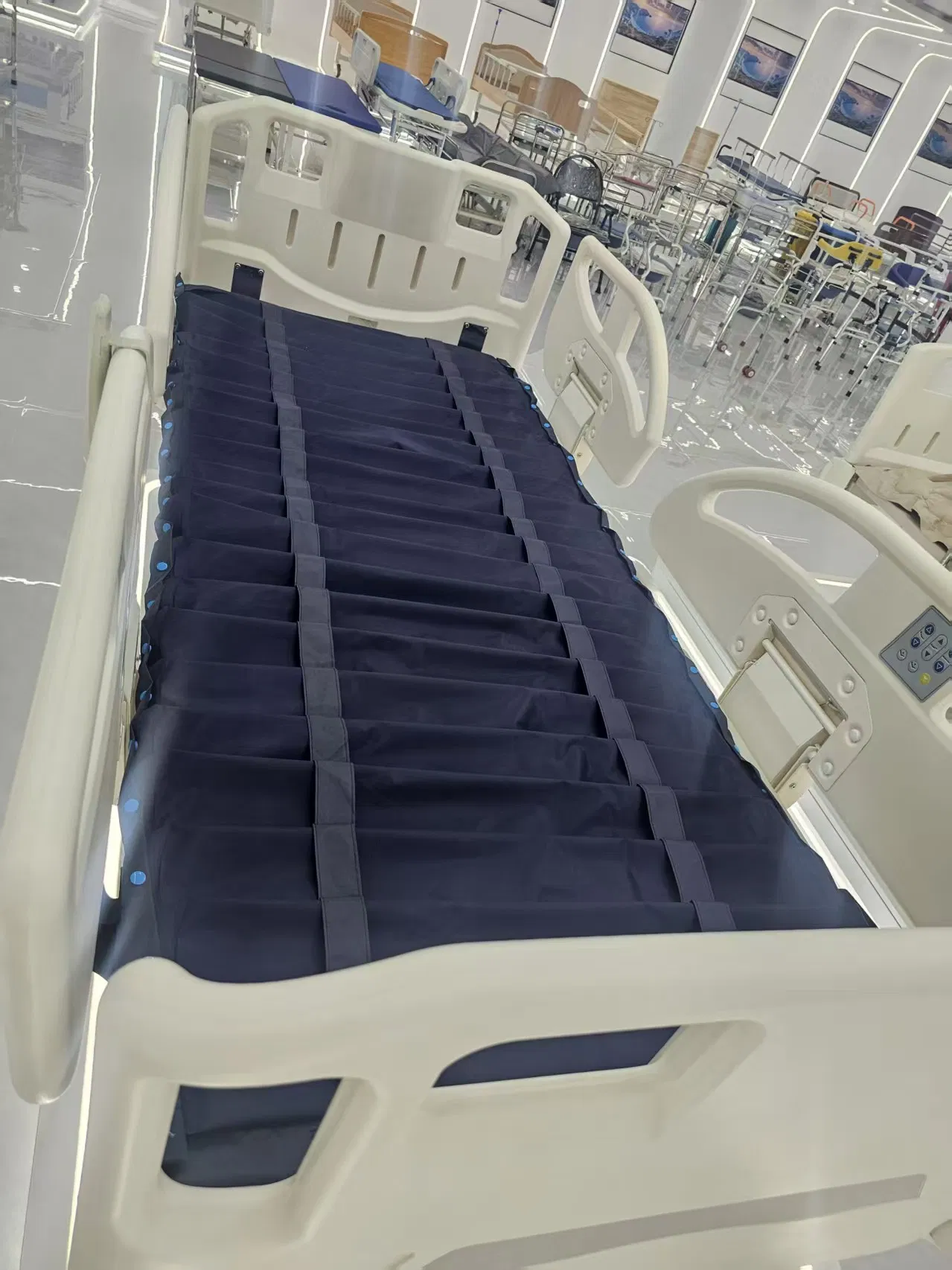 Source Factory 5 Function Electric Hospital Bed, Dual Side &amp; Hand Control Segmented Anti-Bedsore Air Mattress ICU Monitoring Bed