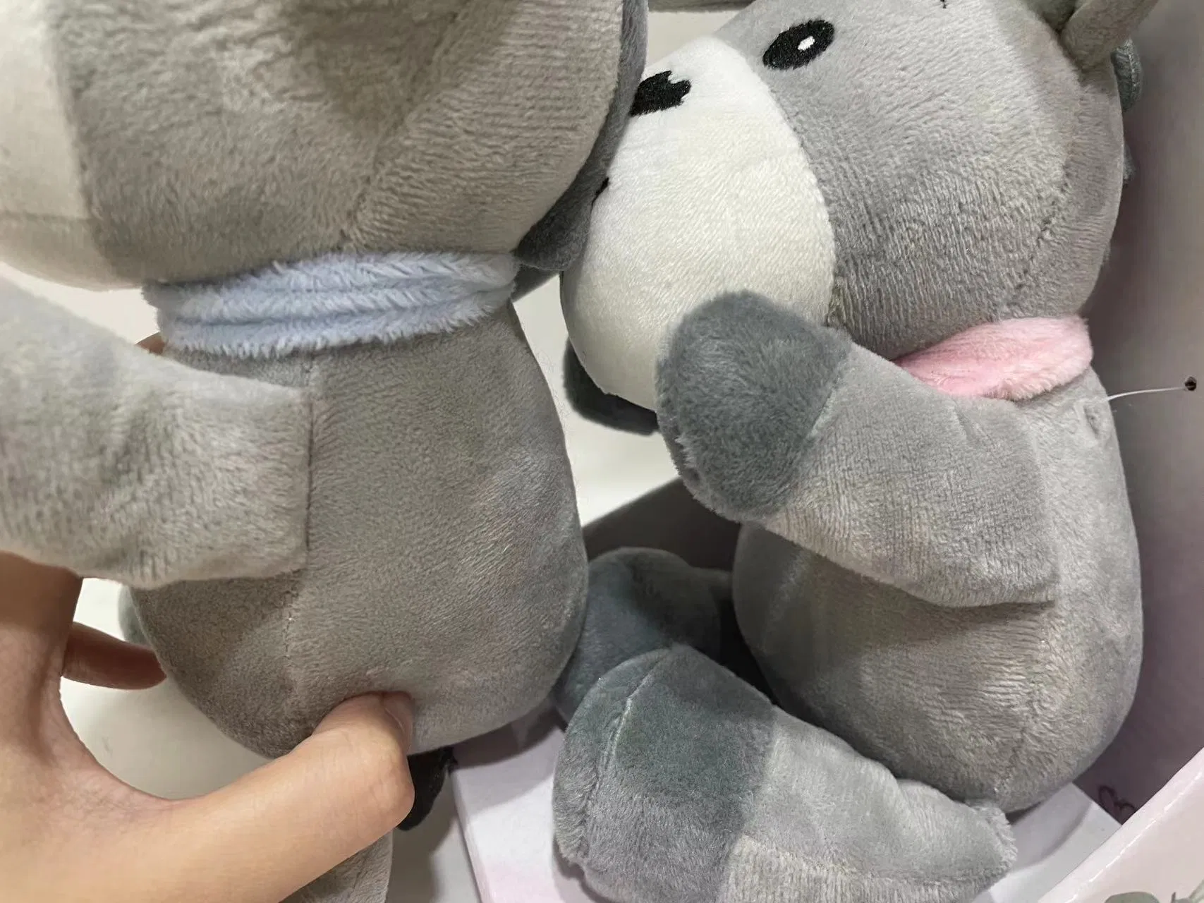 2024 Nueva caja musical en forma de juguete de peluche suave para bebés