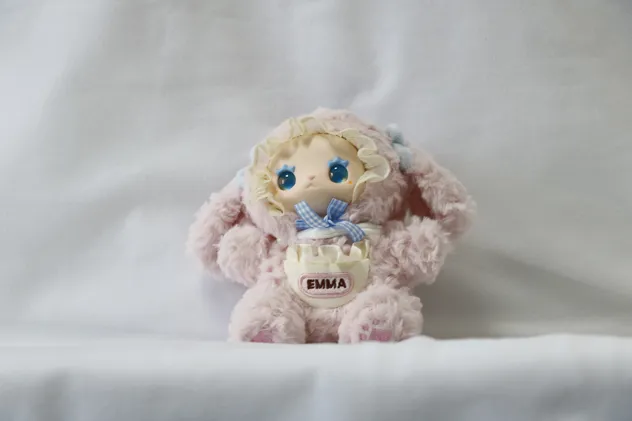 Muñeco de peluche con capucha de oso de fruta, personaje lindo, juguete de peluche con adorno de fruta