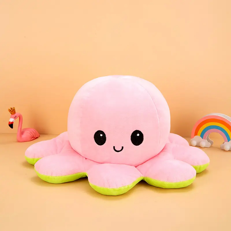 Bajo MOQ Juguetes de peluche personalizados de personajes de dibujos animados hechos a mano