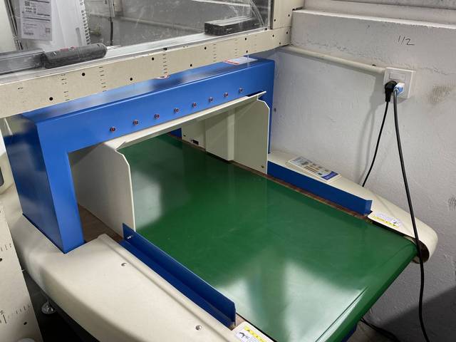 Línea de corte automatizada de felpa interactiva