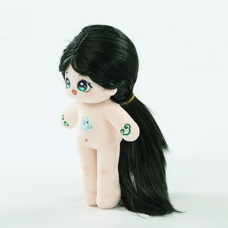 Detalle Muñeca Felpa