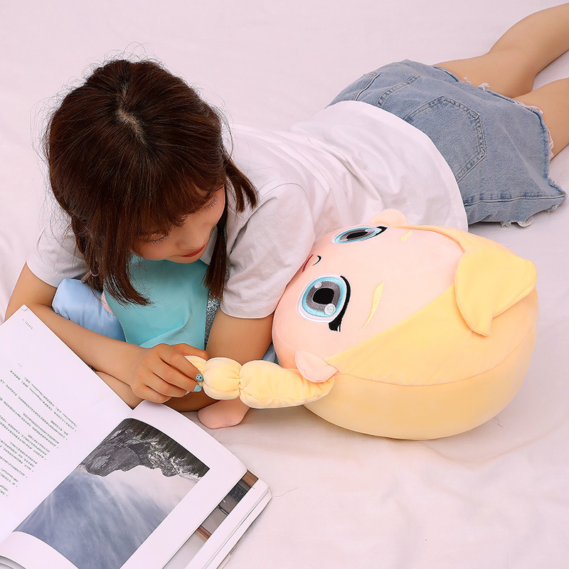 Nuevo diseño de muñeca de peluche de personaje de película de moda personalizada, juguete decorativo suave y creativo, regalos para las fiestas