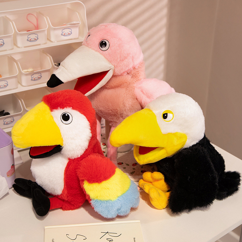 Precio mayorista de peluches personalizados diseño a medida muñecos de animales súper suaves, muñecos de peluche de loro, búho, águila, flamenco, pavo real, juguetes educativos de marionetas de peluche fábrica