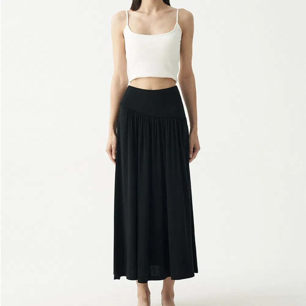 2025 New Designer Women Long Skirt Custom Women Clothing Draping Elegant Maxi Skirt Jersey Skirt