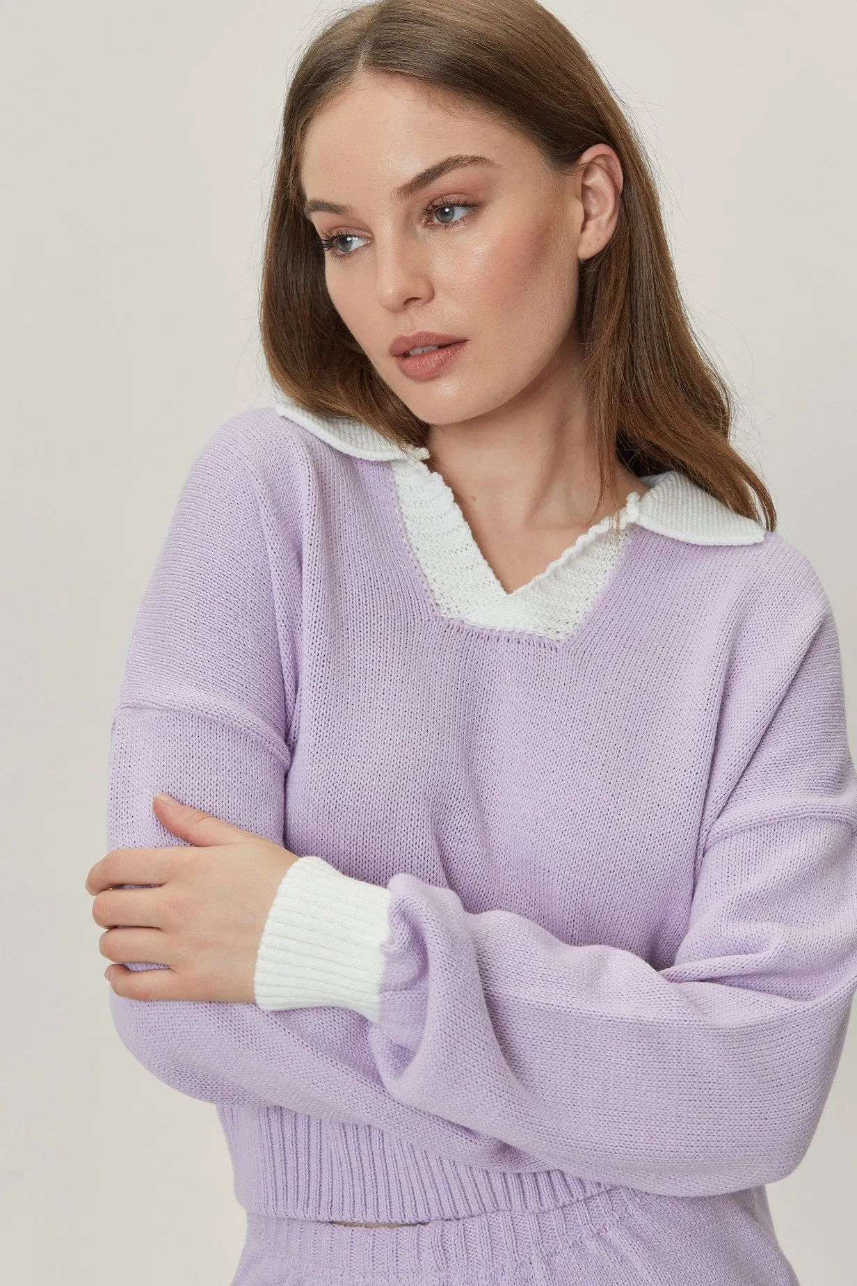 Manufacturer China Good Quality Competitive Price New Fashion Collared Sweater and Shorts Relaxed Knitted Women Leisure Household Women Loungewear