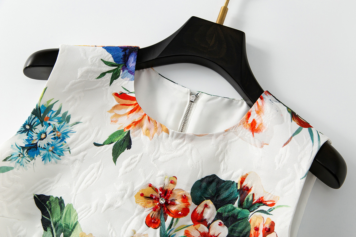 Women's Sleeveless Floral Print Jacquard Shift Dress