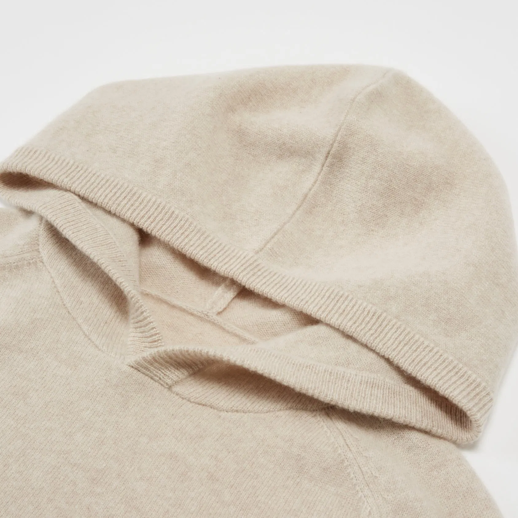 Luxurious Cashmere Woolen Silk Cotton Sweaters for Women 12gg 7gg 5gg Knitwear Knitted Hoodies Comfortable Sweatershirt for Men