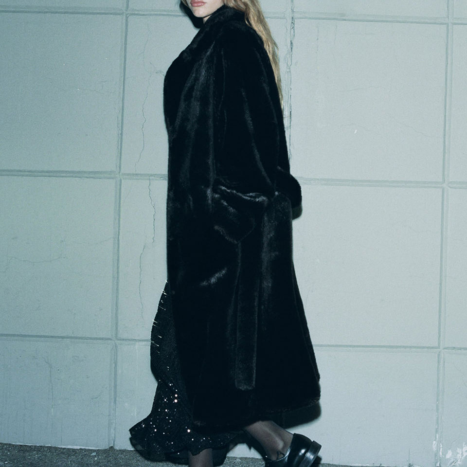 Winter Warm Luxury Coat Lapel Collar Button-up Long Faux Fur Jacket for Women