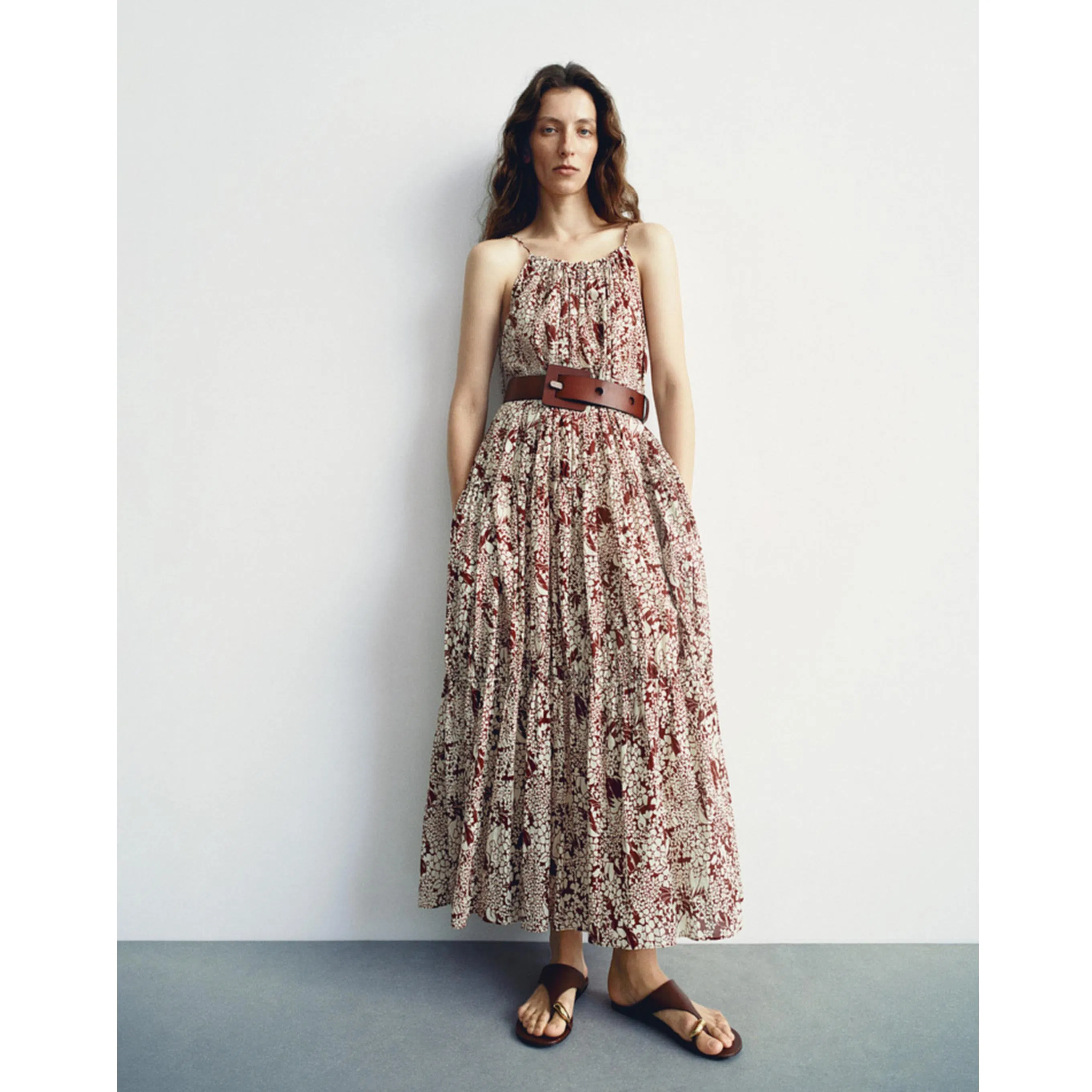 Luxury Women Clothing Wholesale Drawstring Shoulder Pleat Skirt Design Women Slip Dress Customized Sleeveless Beach Holiday Dress for Woman