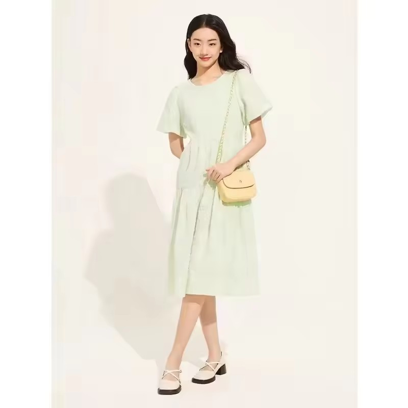 High-Quality New High-End Dress Is Selling Well Through Direct Sales and Wholesale. Women's Dress.