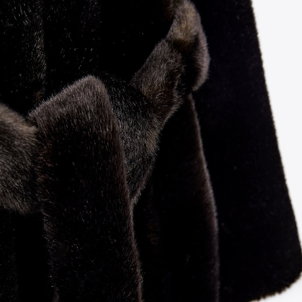 Winter Warm Luxury Coat Lapel Collar Button-up Long Faux Fur Jacket for Women