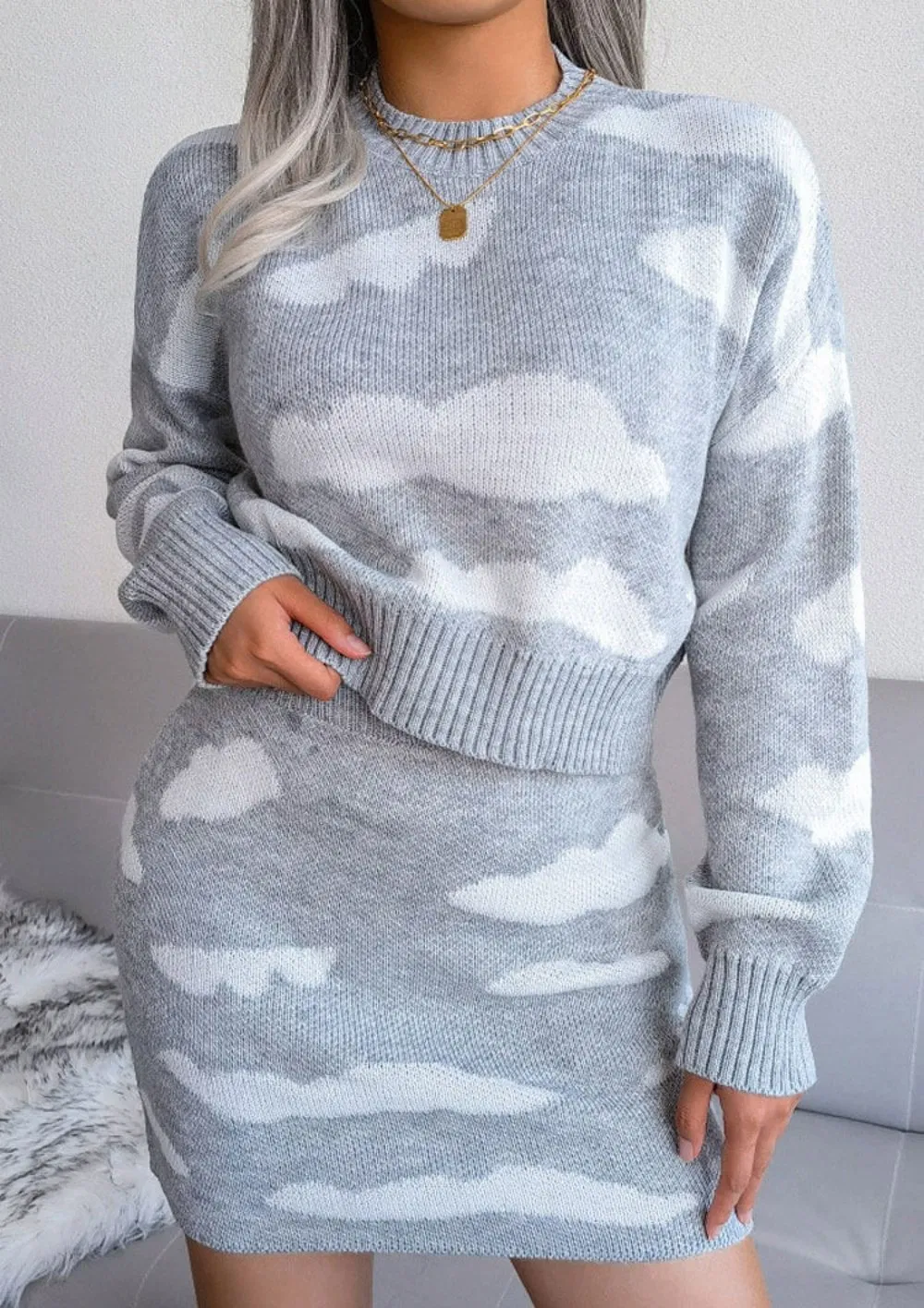 Fashion Grey Color with Jacquard Design Women Knit Skirt Set Dress for Women