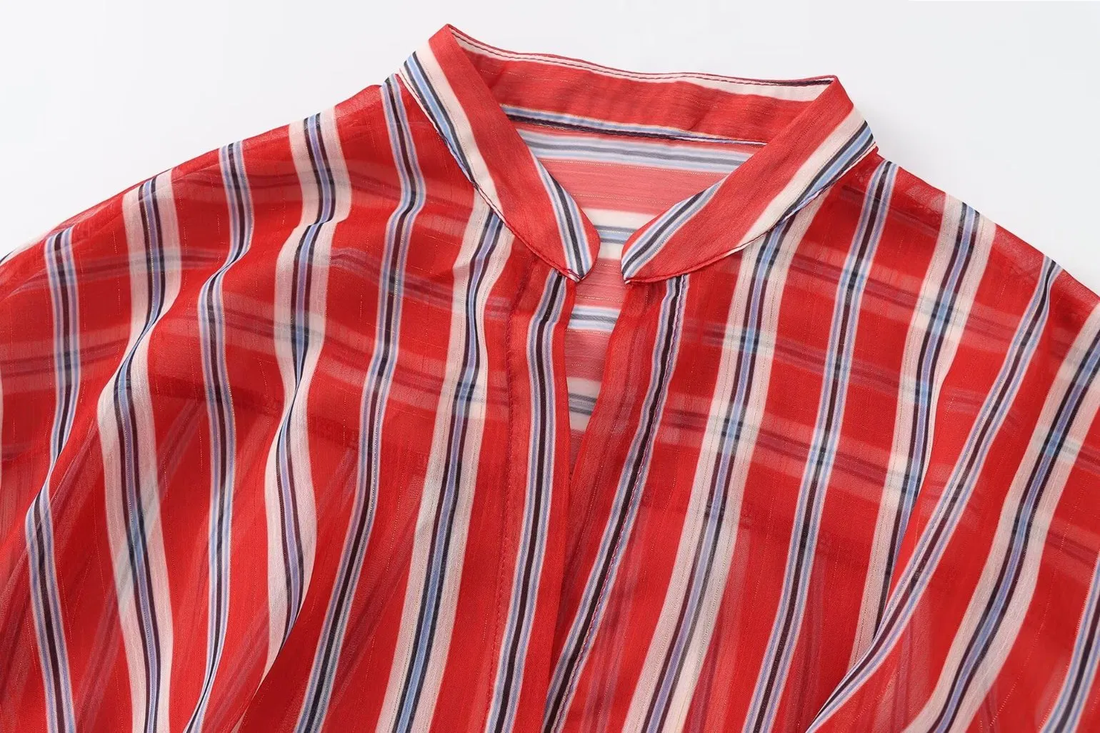 Stylish Customized Striped Blouses Unique Striped Blouses Tailored for Trendy Women’ S Fashion