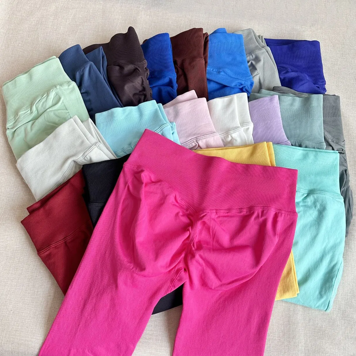 High Quality OEM/ODM Women's Seamless Impact Yoga Fitness Medium Waist Leggins Pants