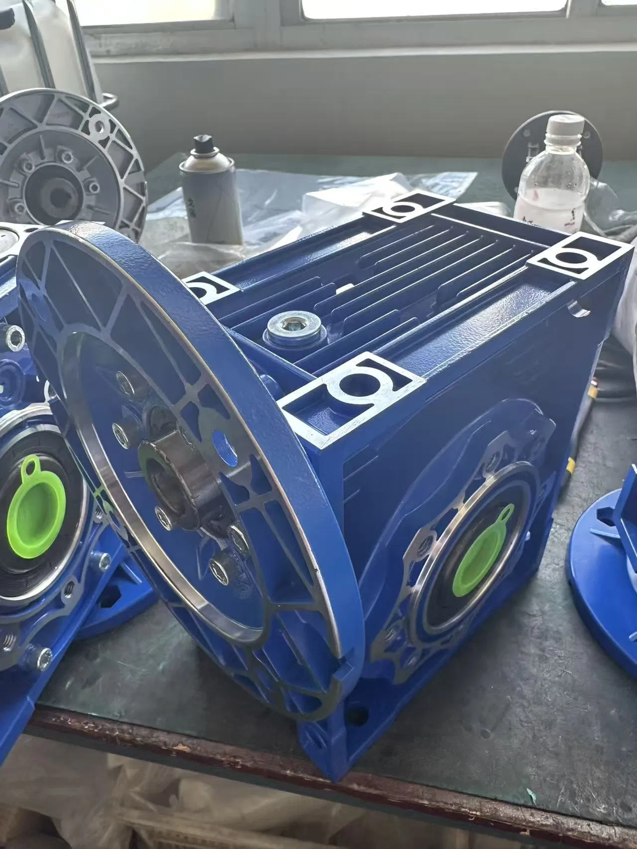 Motor reductor de transmisión armónica para necesidades de alta precisión en robótica