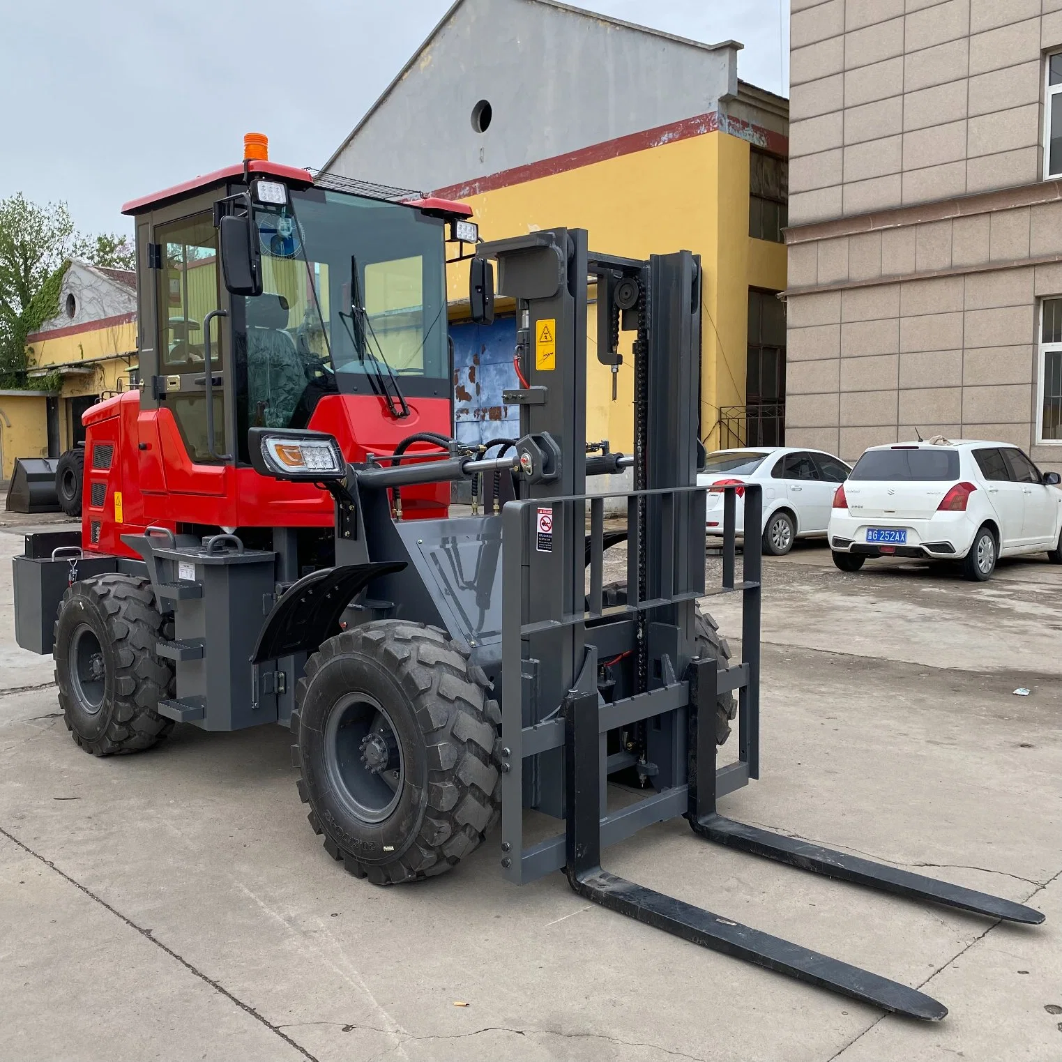 3.5ton Rough Terrain Forklift, 4 Wheel Drived, Chinese Top Engine, off Road Fork Lift Truck, Diesel All Terrain Forklift