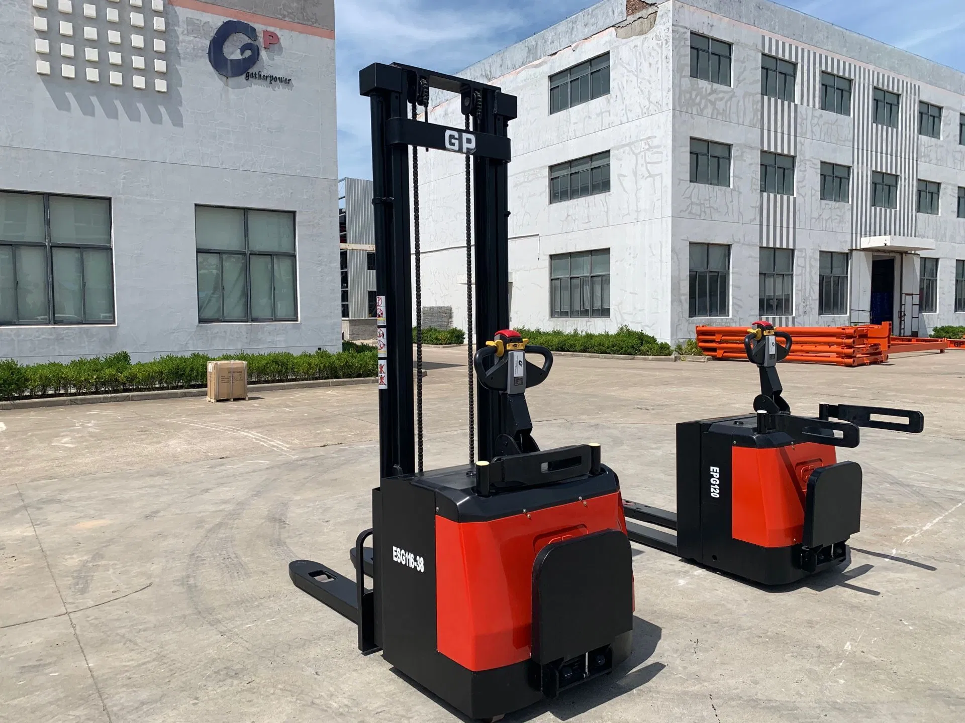 Electric Stacker Truck Pallet Lift Stacker Capacity 1000/1500/2000kg Full Electric Forklift in Warehouse