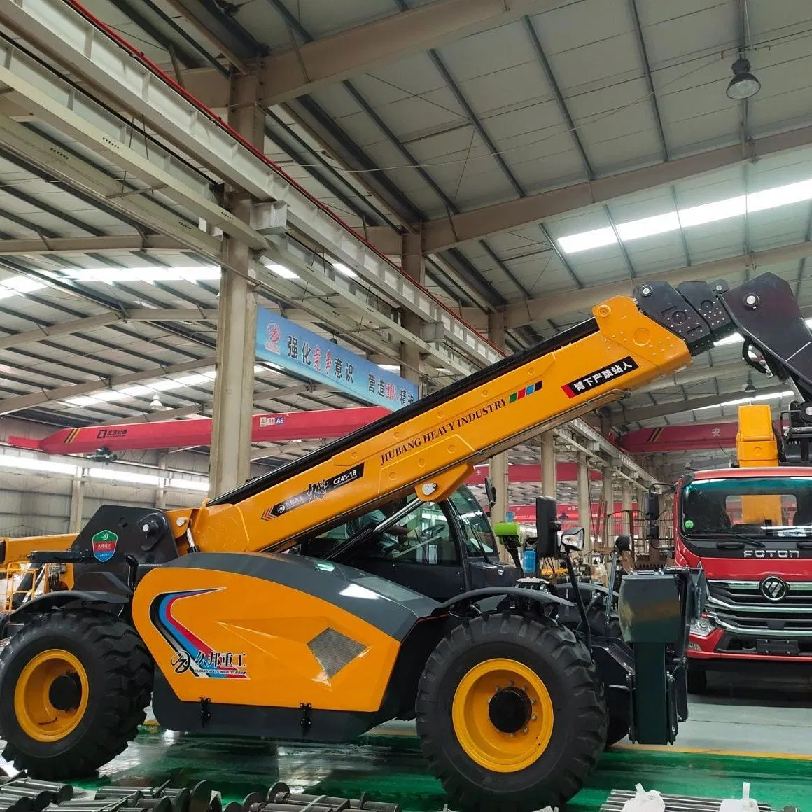 China 4 Ton 4WD All Terrain Material Telehandler Telescopic Handler for Sale