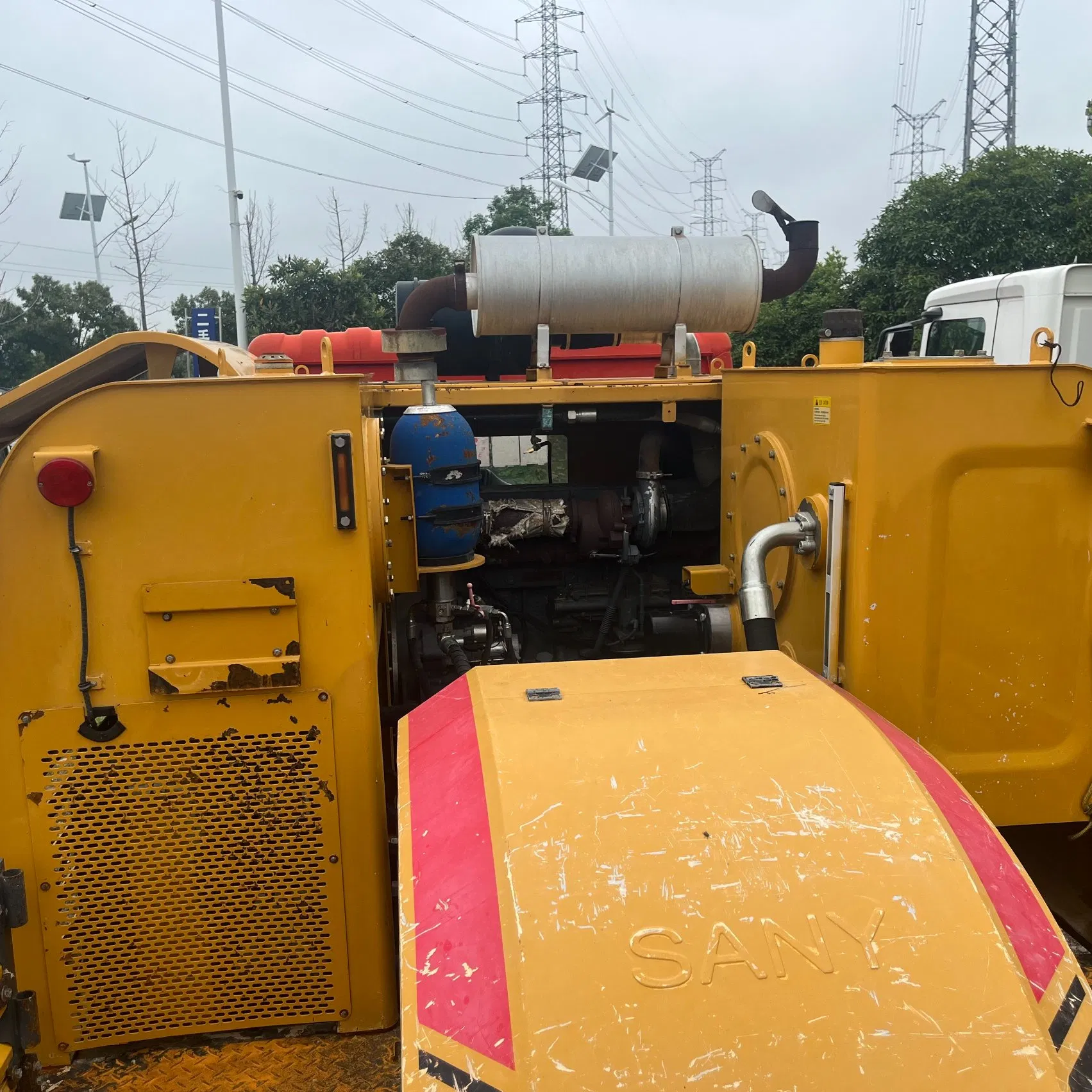 High Quality Sanny Concrete Line Pump Truck Mounted Concrete Pump Hbt100-23 C-10 100m3/H Line Pump Made in 2021 Construction Machinery