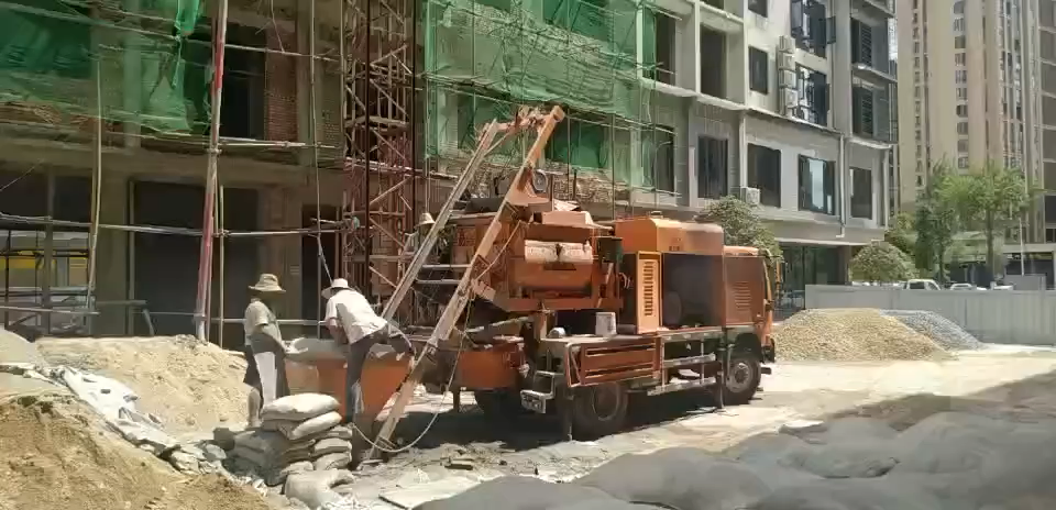 Customized Cement Shaanqi Chassis Mounted Electric Concrete Pump with Truck