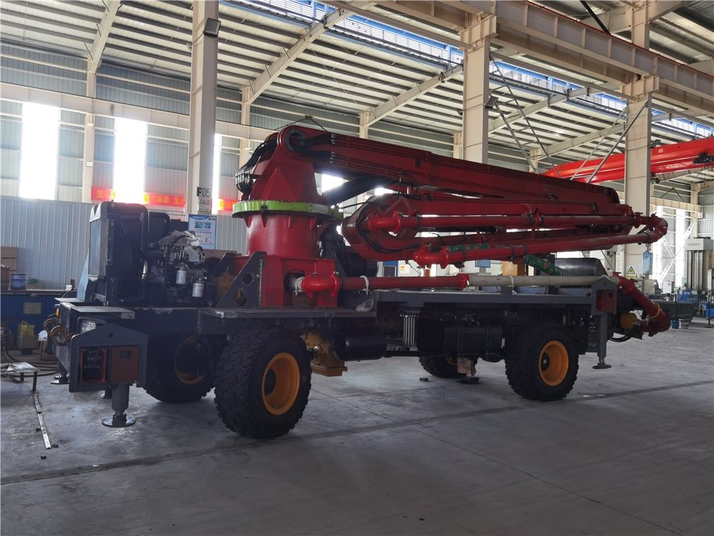 18m 21m 25m Crawler Swing Concrete Truck Mounted 18m Trailer Type Boom Pump