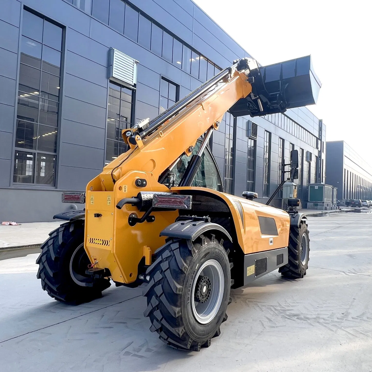 Wholesale 3-6ton Telescopic Forklift Truck Telehandler Work in Construction and Farming Environment with Diesel Engine