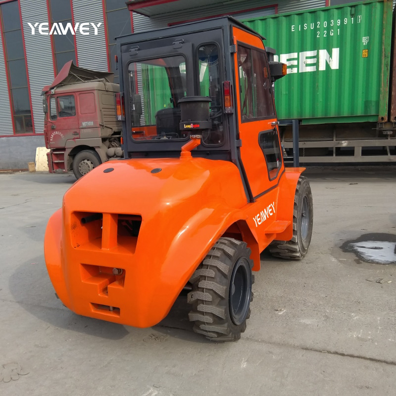 2 Wheel Drive 2.5 Ton 3 Ton Rough Terrain Forklift 2WD Diesel All Terrain Forklift Price