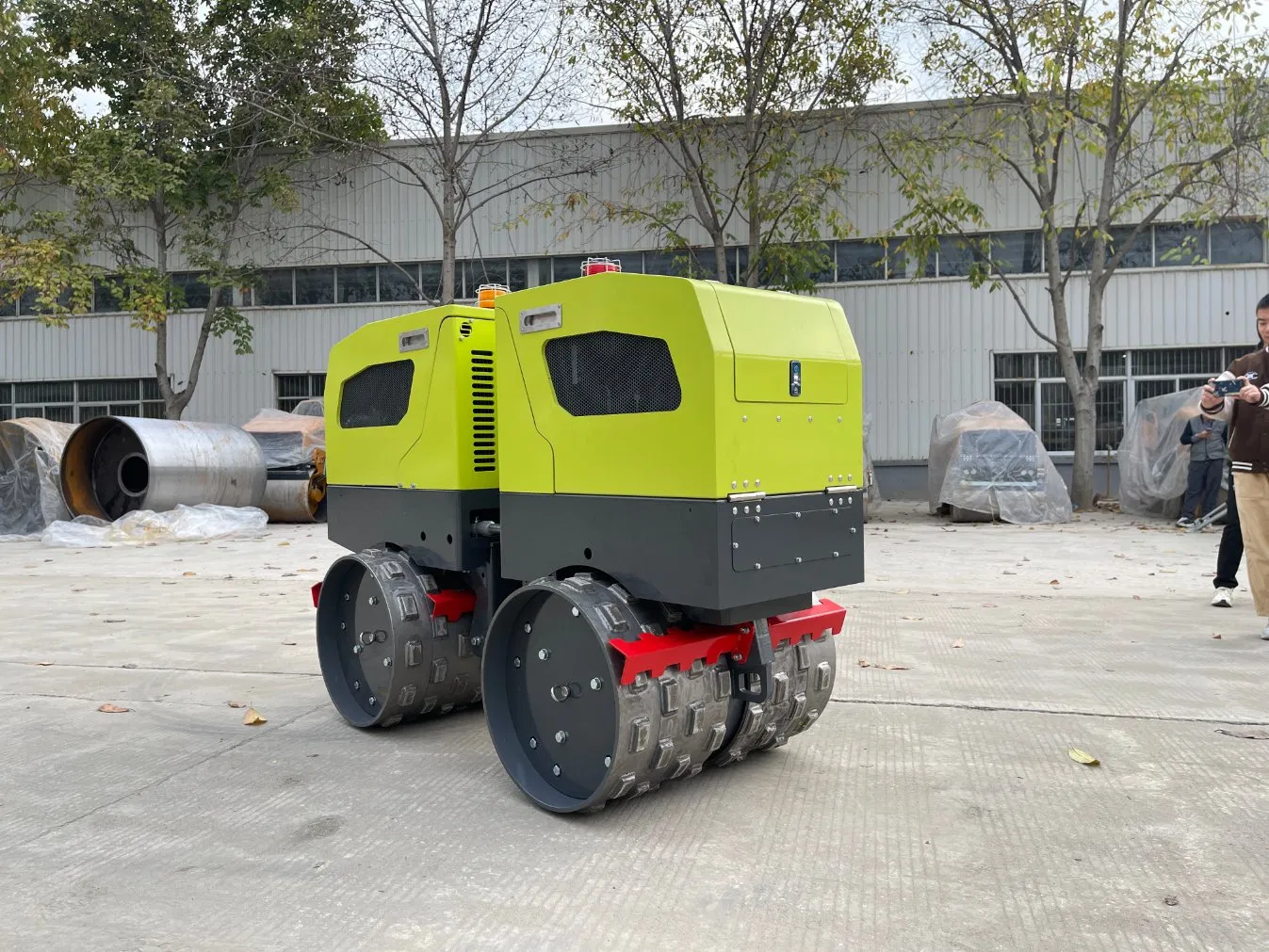 Remote Control Trench Vibratory Road Roller Compact New Design Trench Roller Compactor for Tight Spaces Compaction Construction