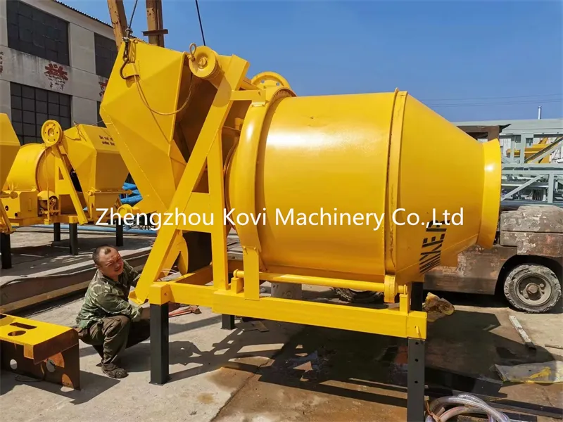Self-loading Truck Mixer