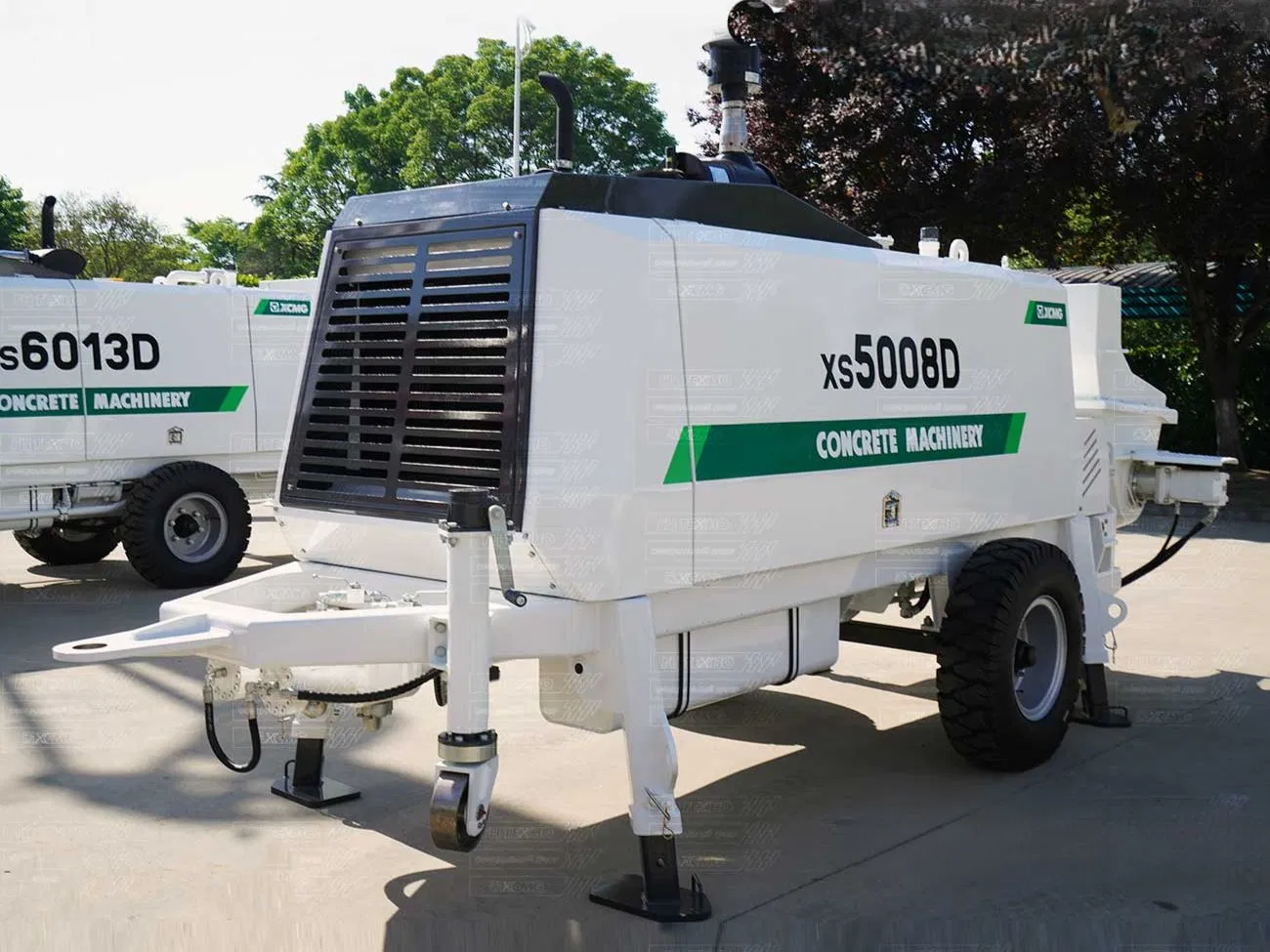 High Efficiency Mobile Trailer-Mounted Concrete Line Pump 50m³/H Stationary Concrete Trailer Pump Truck Xs5008d with Optional Pump Pipes for Sale