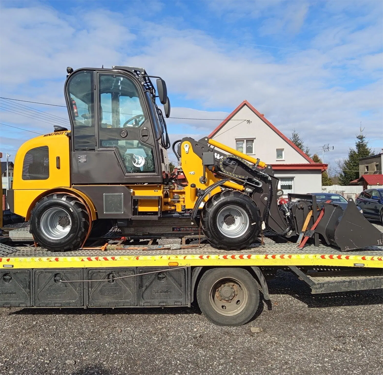 China Manufacturers Wolf Mini780tt 4WD Compact with CE 0.8-1t/Ton Small Telescopic Mini Wheel Loader for Farm/Construction/Garden