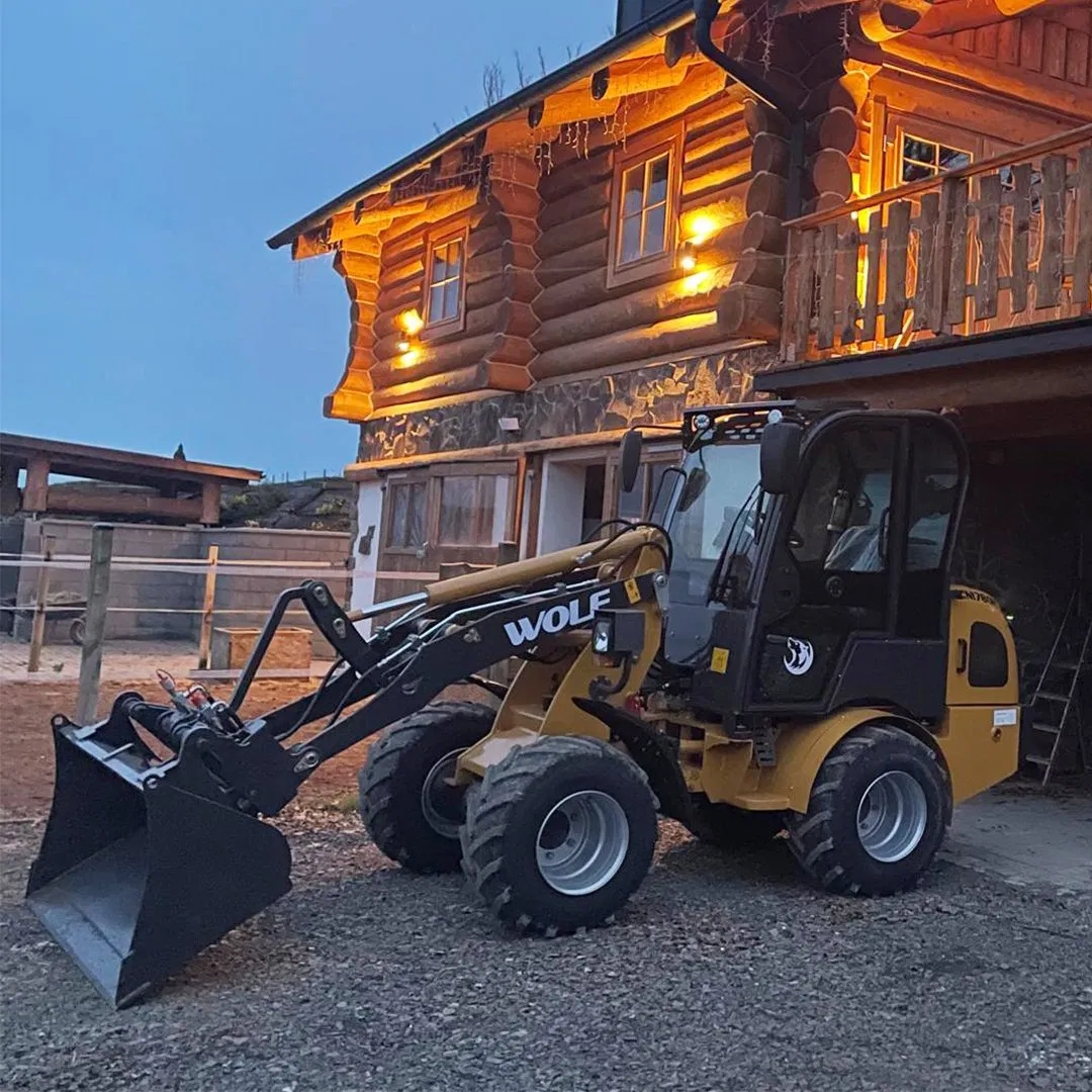 Wolf Top Quality Mini780h Diesel Engine Euro 5 Mini Compact Wheel Loader for Garden Farm