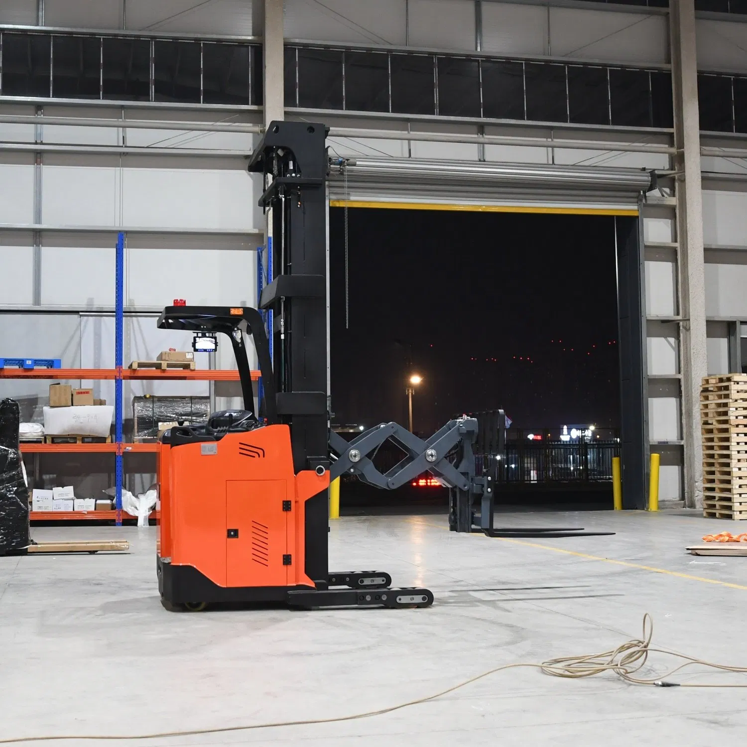 Easy Operate Electric Reach Truck 11m Narrow Aisle Reach Forklift 1.9ton Double Deep Vna