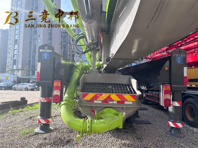 2021 62m Cheap and Fine Used Truck Mounted Concrete Pump for Sale