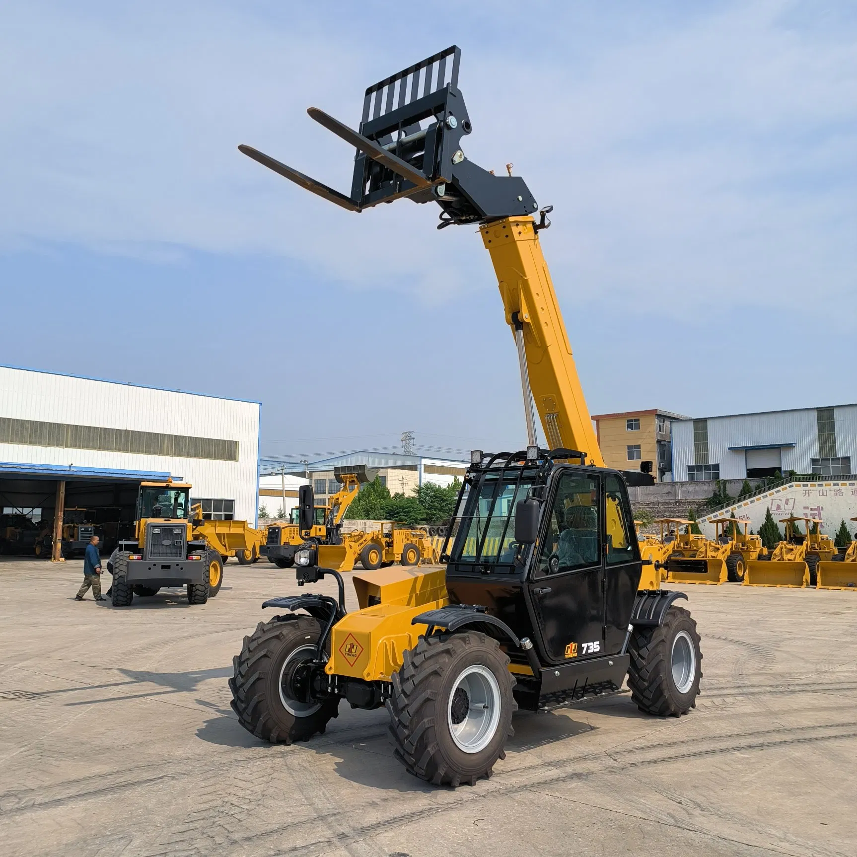 Multifunctional Wheel Loader 4X4 Type Telescopic Forklift 3.5 Ton Telescopic Telehandler
