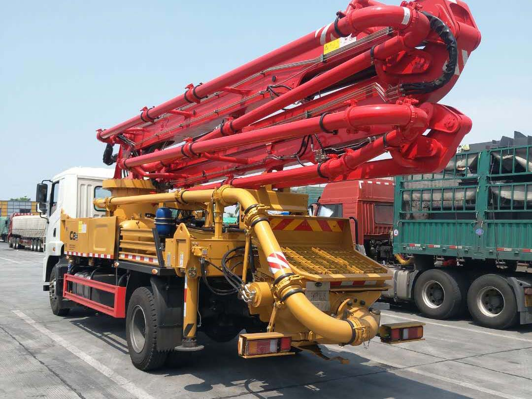 Famous Brand 30m Sym5180thbes 30c-8 Construction Truck Mounted Concrete Pump in Philippines