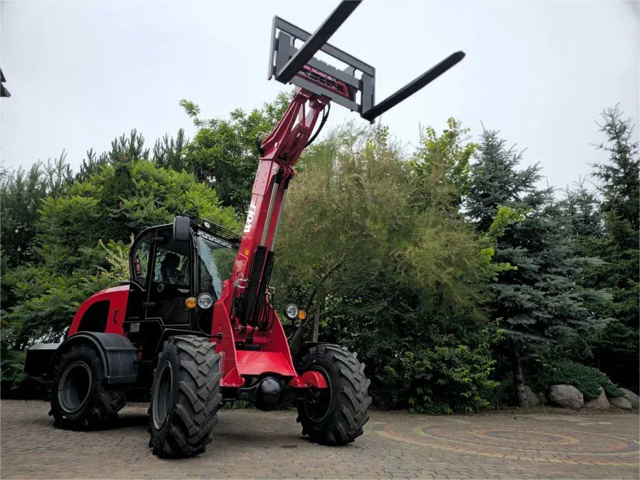 China Manufacturers Wolf Mini780tt 4WD Compact with CE 0.8-1t/Ton Small Telescopic Mini Wheel Loader for Farm/Construction/Garden