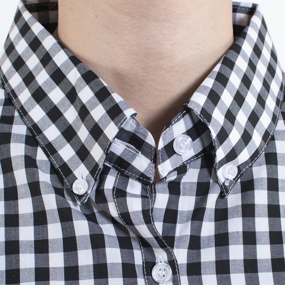 Collar close up view