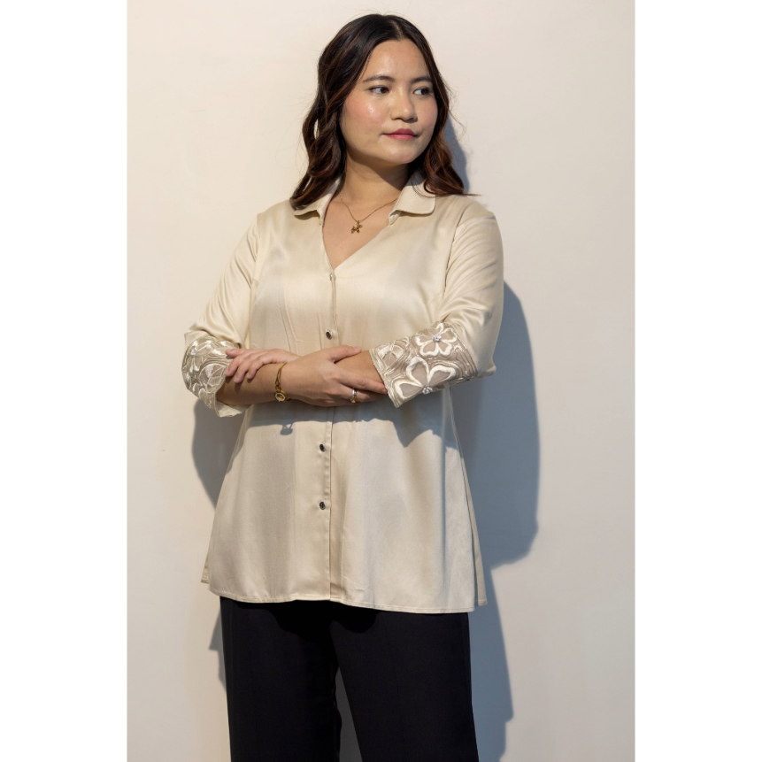 Women Beige Giza Cotton Premium Shirt Elegant Casual Soft Daily Wear Supplier