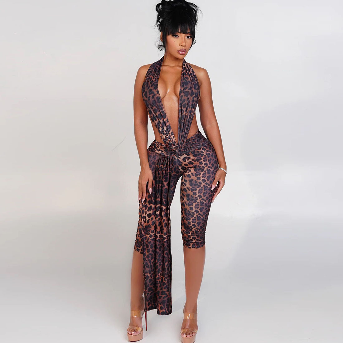 K25Q81851 2026 Spring/summer Fashion Solid Sexy Hot Girl Sleeveless Halter Backless Jumpsuit Women's One Piece Casual Playsuit
