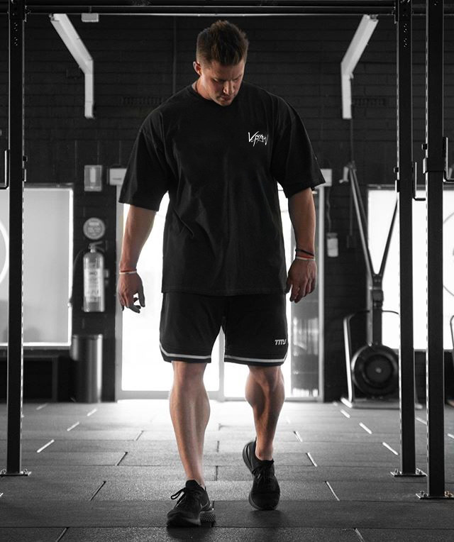 Unisex Nice Youpin Oversized T-Shirt Custom High Quality Heavyweight Gym Apparel with Solid Pattern and Comfortable Neck