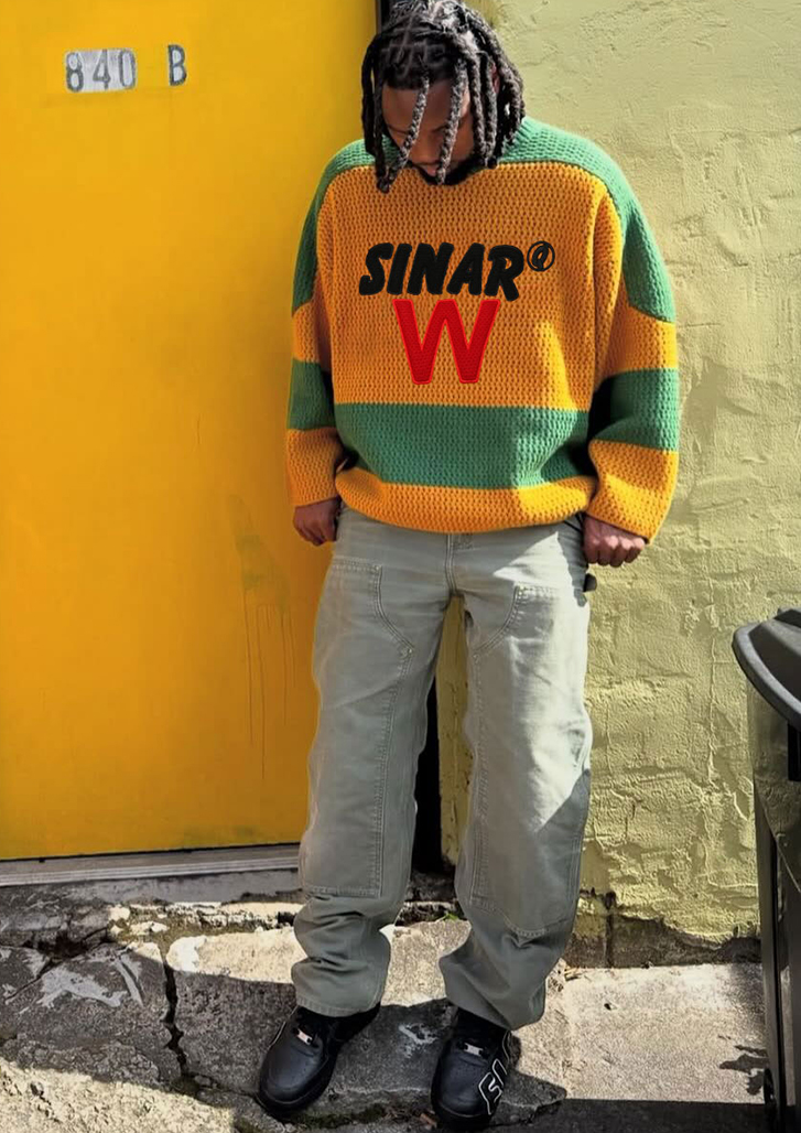 Sweater Display 3